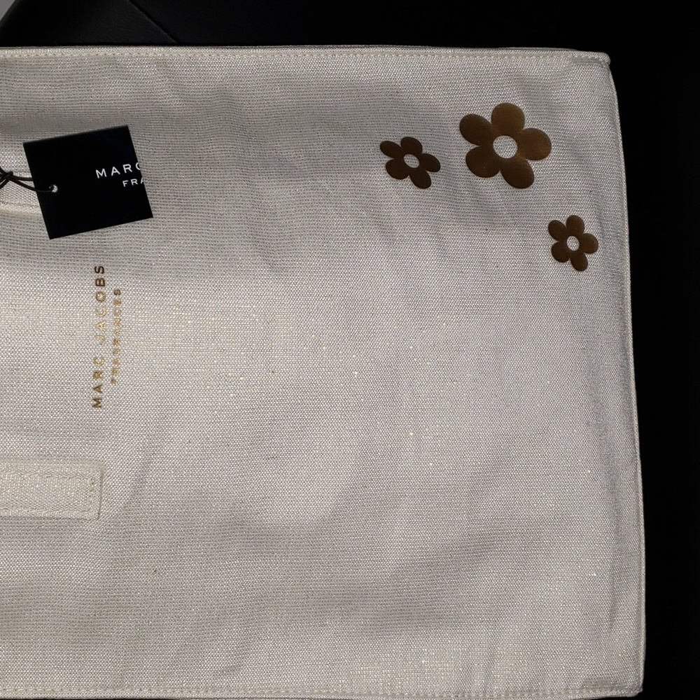 Marc Jacobs tote - Picture 8 of 17